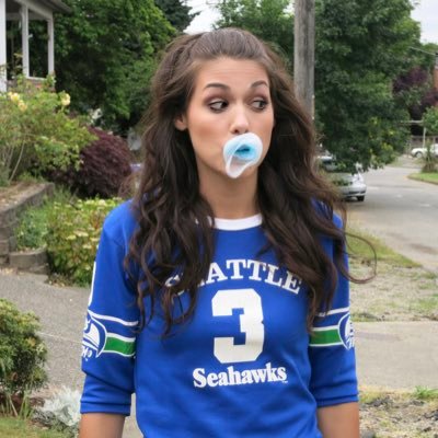 TheLydiaCruz's profile picture