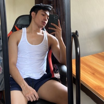 J R's profile picture