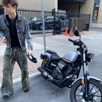 mojiwtf's profile picture