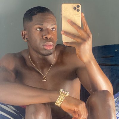 LilEric4x is the12inchgoat so chattbabbyy's profile picture