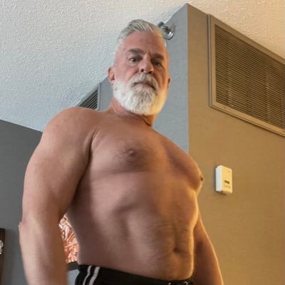 flyguyfcks's profile picture