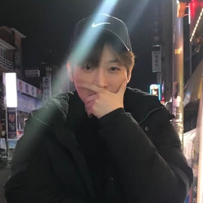 초's profile picture