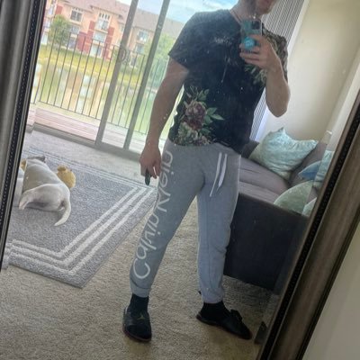 taylorreighns28's profile picture