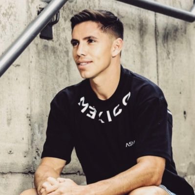 Efraín Velarde's profile picture