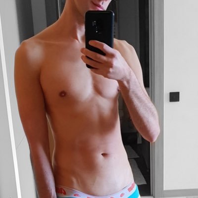 eugaycouple's profile picture