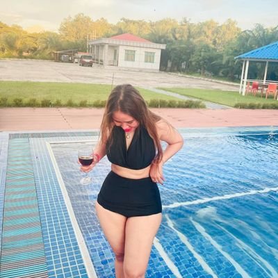 moemoe42353140's profile picture