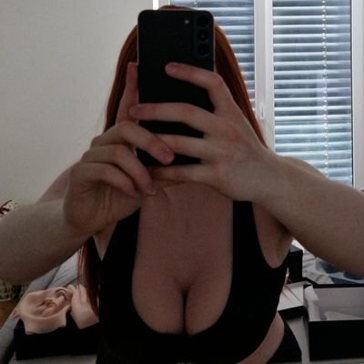Holly's profile picture