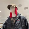 は's profile picture