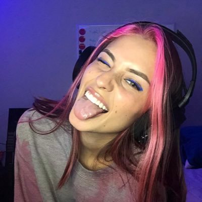 Lavaxgrll's profile picture