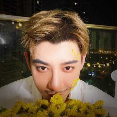 0872YNLY's profile picture