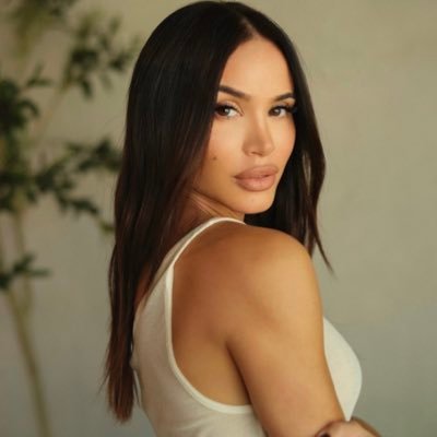 mia_astral's profile picture