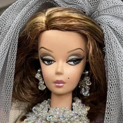 Resting Dollface's profile picture