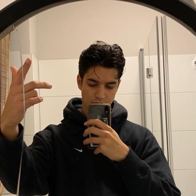 Apsilon21's profile picture