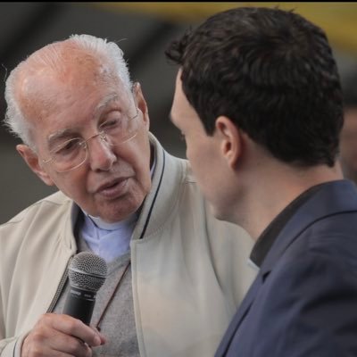 padrezandona's profile picture