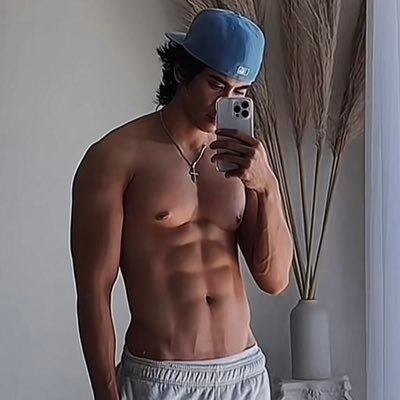 Noah Beck’s toy's profile picture