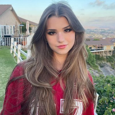 brookemonk's profile picture
