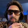 adamstrong 🌲 profil fotoğrafı