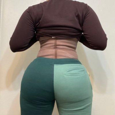 Royal 🔞's profile picture