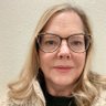 Ellen Wolfis ☮️💛🦋's profile picture