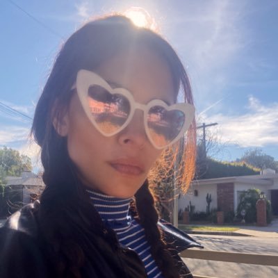 Sarah Shahi's profile picture