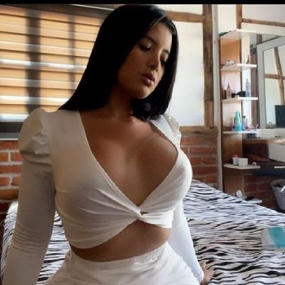 alejandra quiroz's profile picture