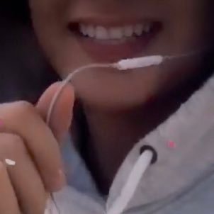 Une_etrangere_'s profile picture