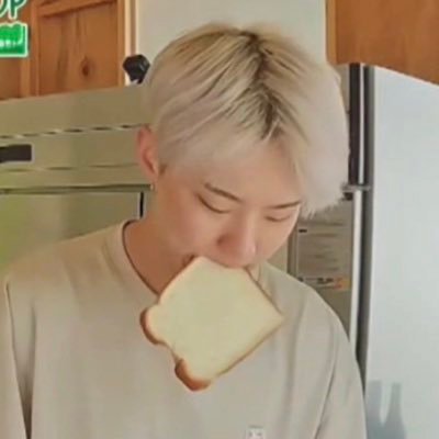 ava ≧◝◡◜≦'s profile picture