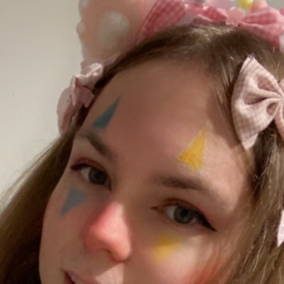 maddie🌙's profile picture
