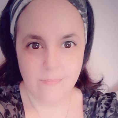 AINHOA 🎀🍷🍿🎬🦁💎🌴🎩🦉❤👼🏻👵🏻❤🌹's profile picture