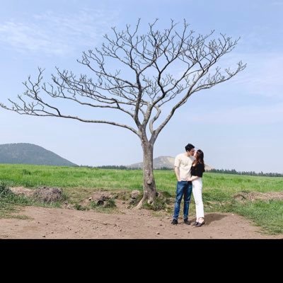 J&S couple's profile picture