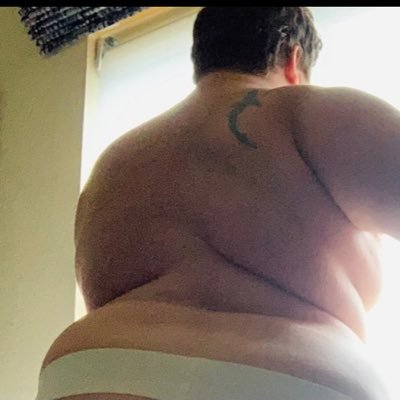 thickbottom44's profile picture