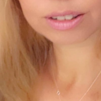 Secret Scarlet's profile picture