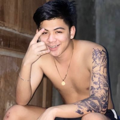 K E N T✨'s profile picture