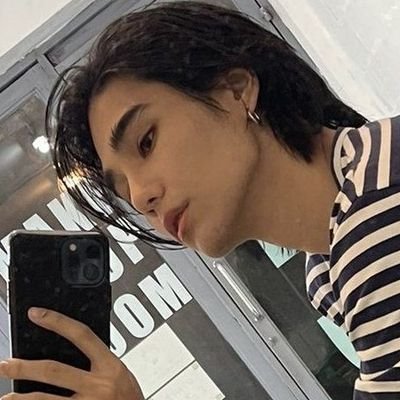 fgkjcv's profile picture
