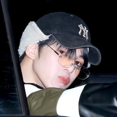 whale_on_wave's profile picture