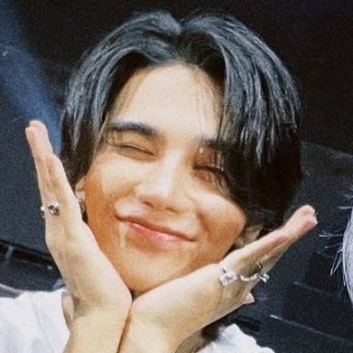ohmysatur's profile picture