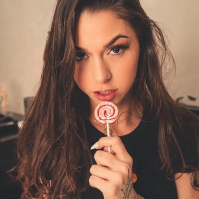 Jenny Reis🍂's profile picture
