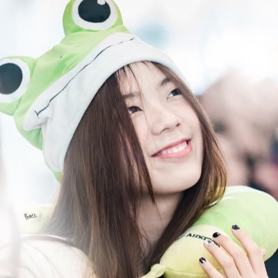 V_12_Y's profile picture