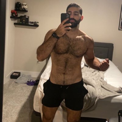 E's profile picture