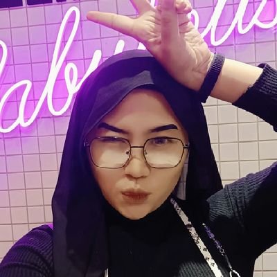 Tante Yeni's profile picture