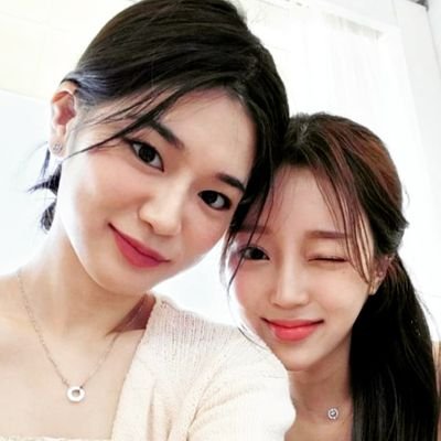 𝐗's profile picture