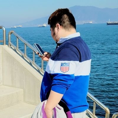 웅's profile picture