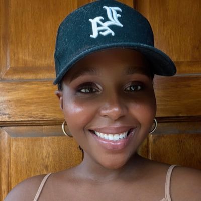 N A N N I E_MoNaH's profile picture
