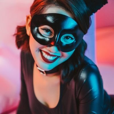 showbiztinhduc's profile picture
