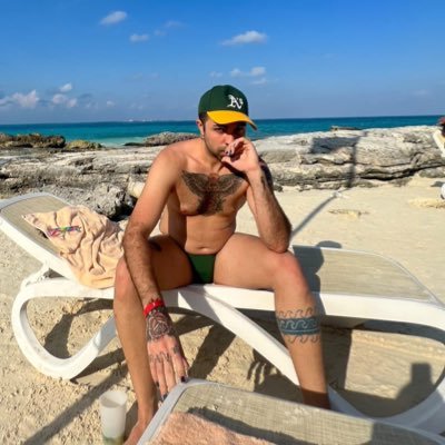 NickG989898's profile picture