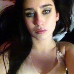 luiza's profile picture