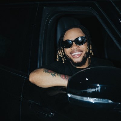 POCO LEE's profile picture