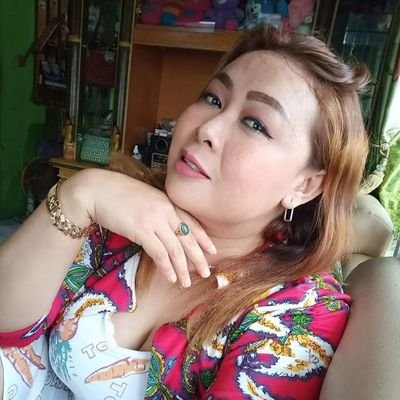 ekasusanti2211's profile picture