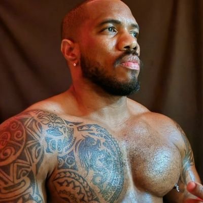 TheFavoritePig's profile picture