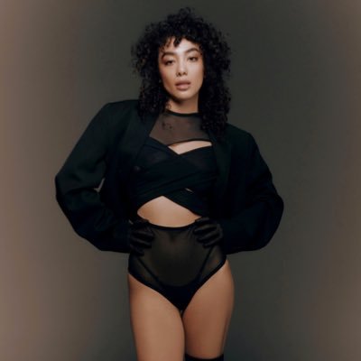 ElyferTorres's profile picture